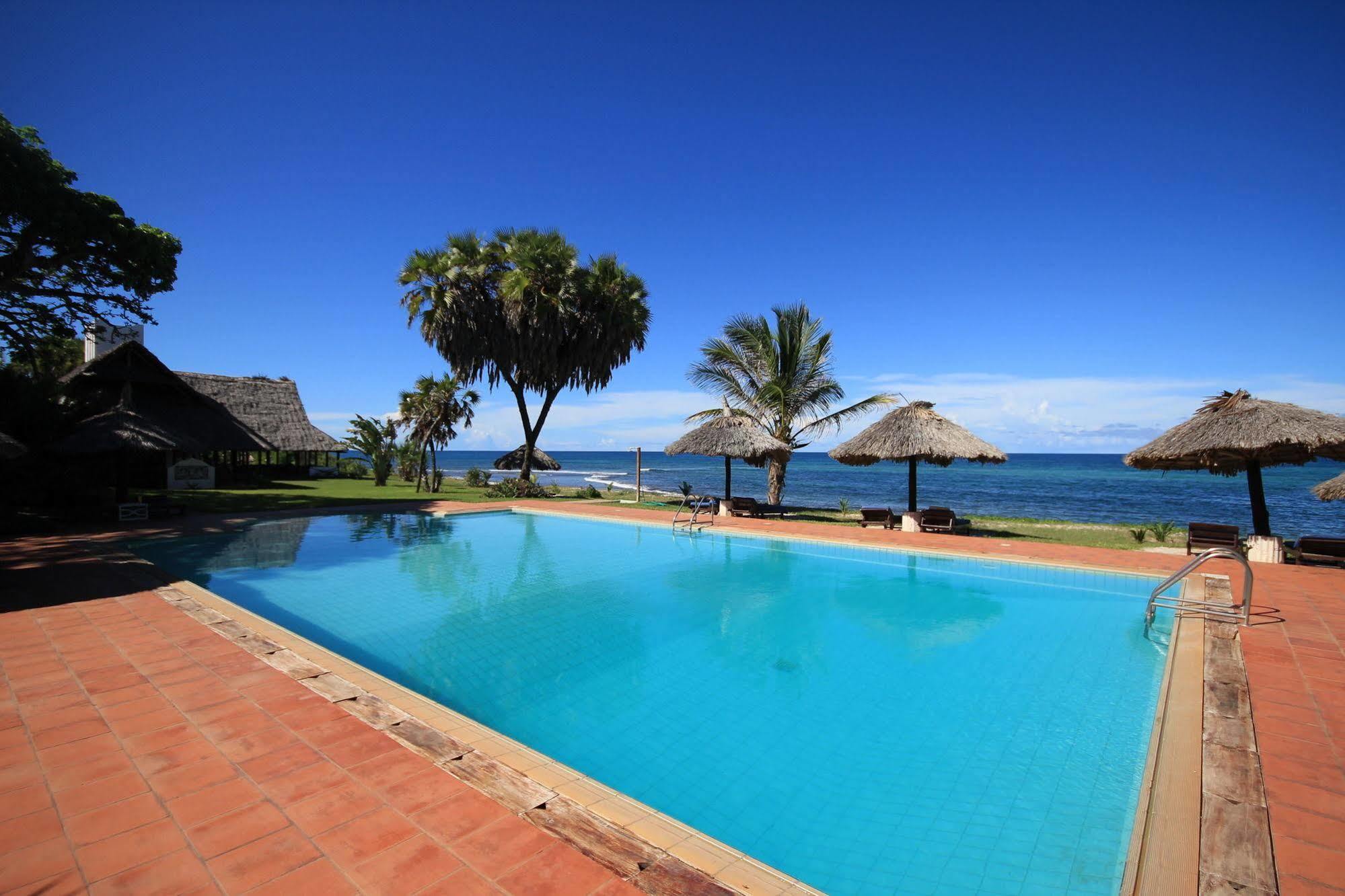 Amani Beach Resort Kutani Luaran gambar